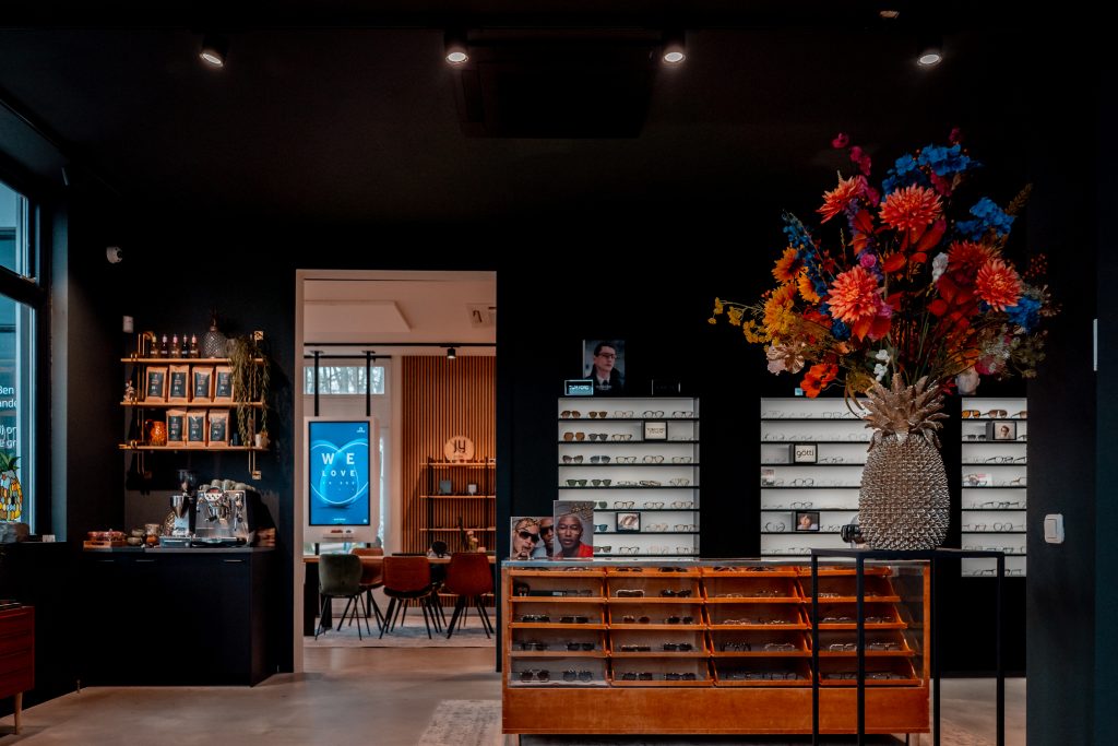 Opticien in Zuidlaren - JIJ brillen en meer